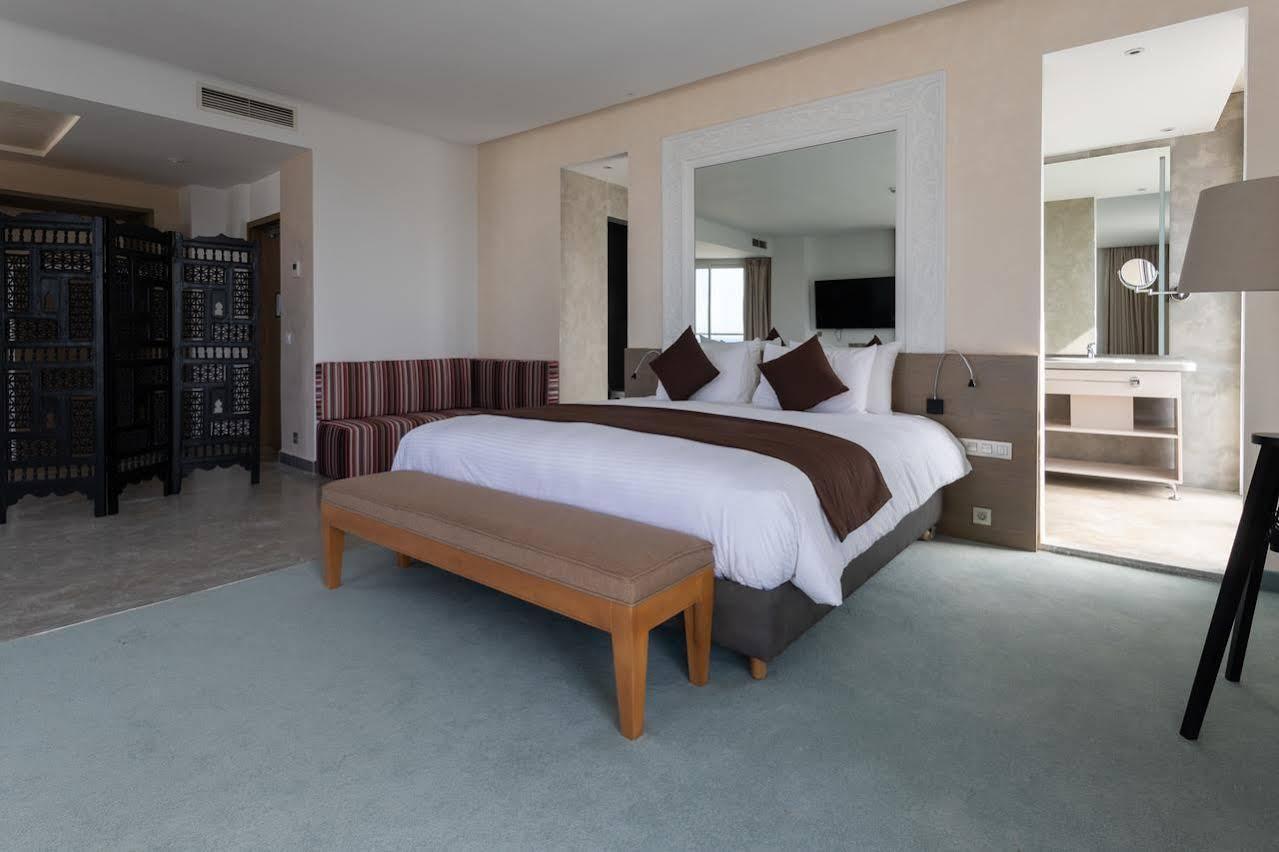 Mandarin Palace Hotel&Spa Tanger Exterior foto A bedroom at the hotel